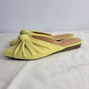 Indigo rd. Yellow Suede Flats Shoes, Irgabriela2 Size 8.5M
